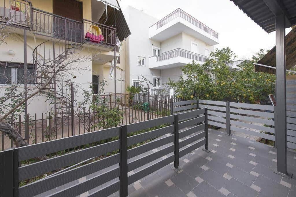 Вилла Modern Fully-Equipped House, 5 Min Walk From Metro Афины Экстерьер фото