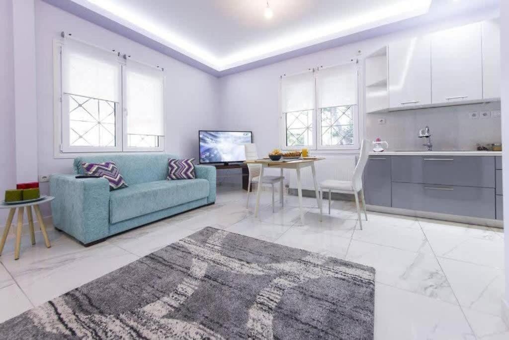 Вилла Modern Fully-Equipped House, 5 Min Walk From Metro Афины Экстерьер фото